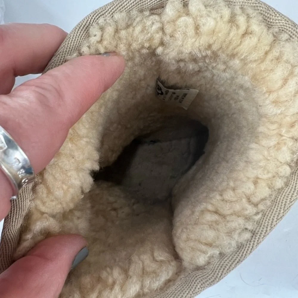 UGG classic short boot 7